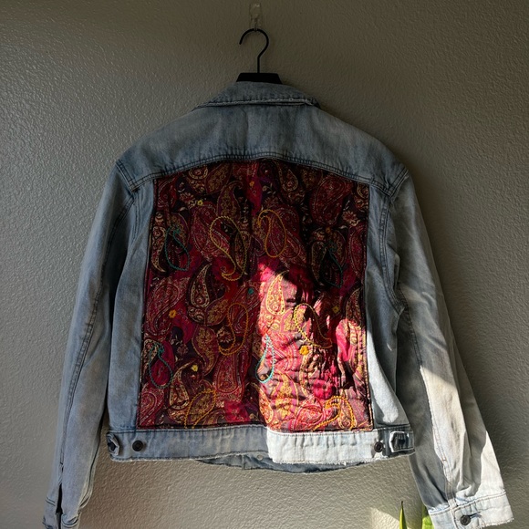 Free People Paisley Quilted Patchwork Denim Jean Jacket size M/L - Picture 6 of 14